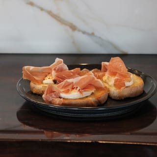 Prosciutto E Mozzarella
